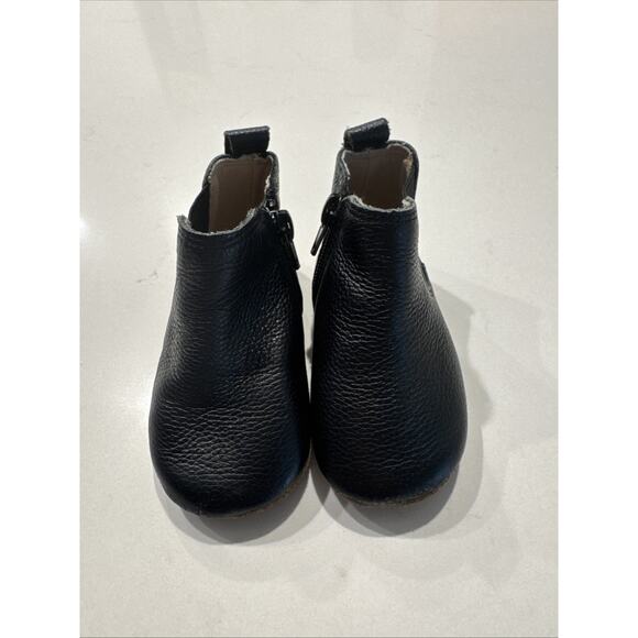 Poshberry Other - Poshberry Baby Size 6 Black Booties Shoes Zip